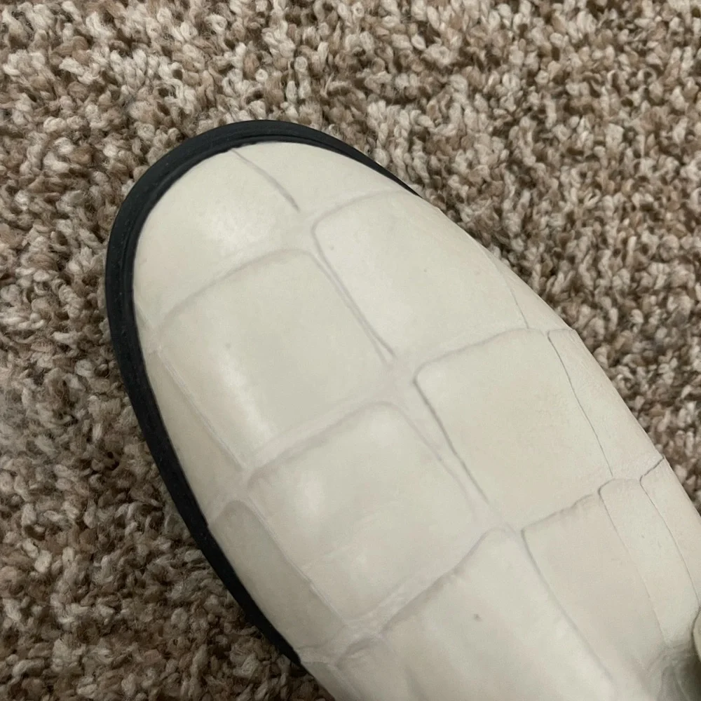 Alexander Wang WHITE CROC BOOTS - Picture 6 of 6